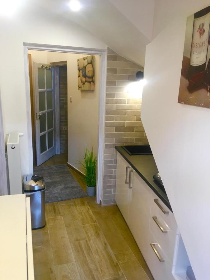 Boroka Apartman Belvaros Veszprem Bagian luar foto