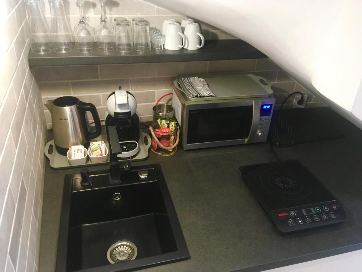 Boroka Apartman Belvaros Veszprem Bagian luar foto
