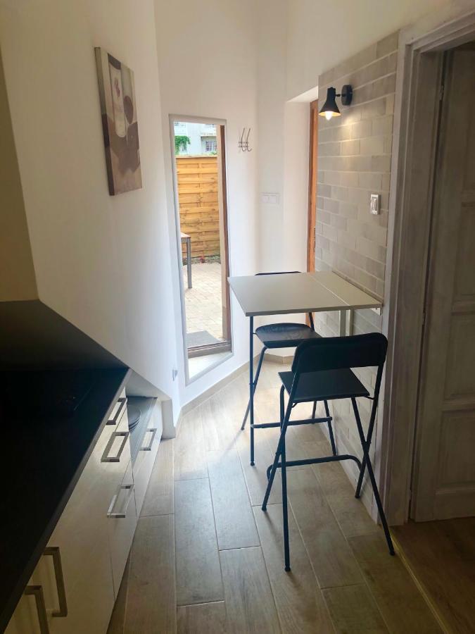 Boroka Apartman Belvaros Veszprem Bagian luar foto